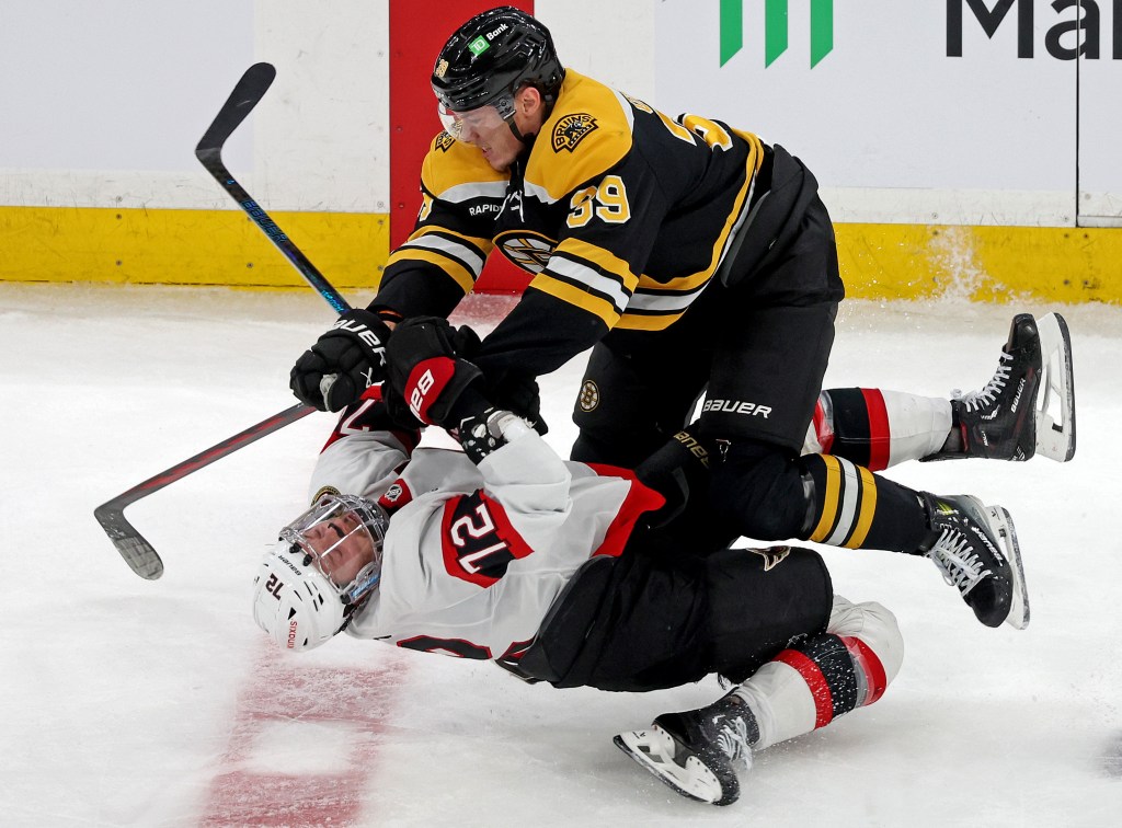 Boston Bruins Edge Ottawa Senators 2-0 In Tense Matchup