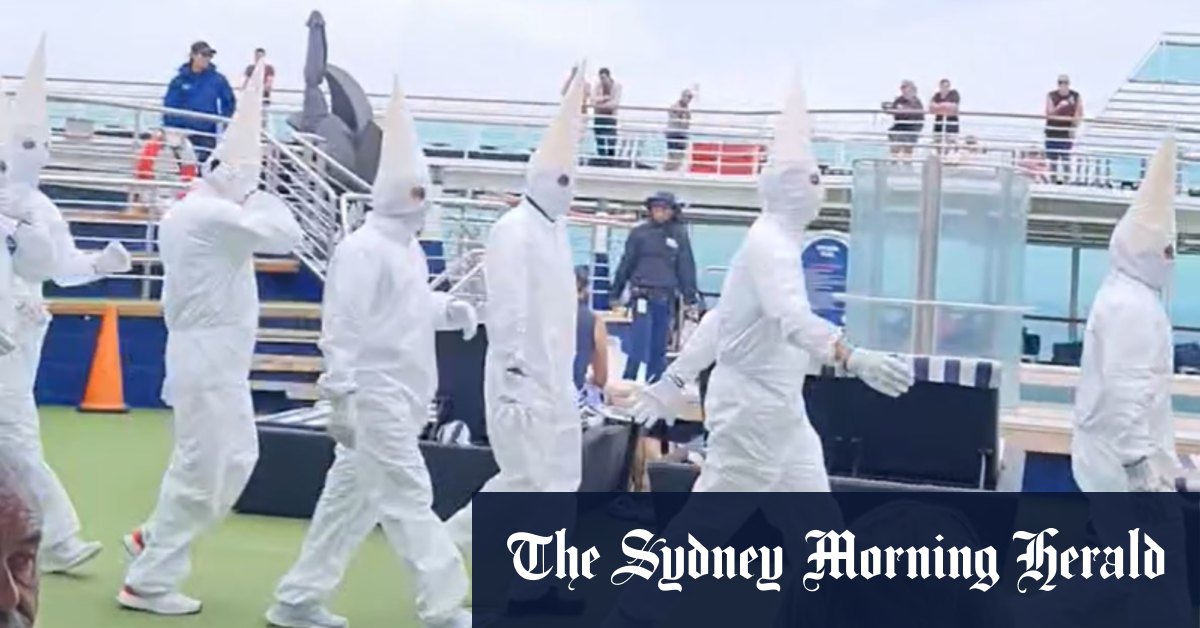 Christmas Horror: KKK-like Costumes On Cruise Ship