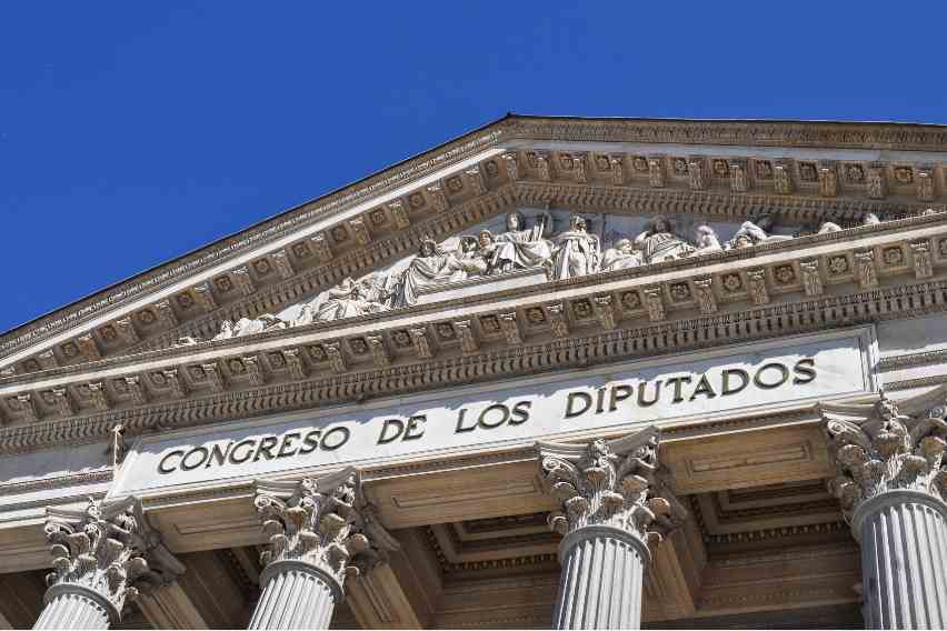 El Decreto Ómnibus Se Va:  ¿Qué Cambia En Tu Día A Día?