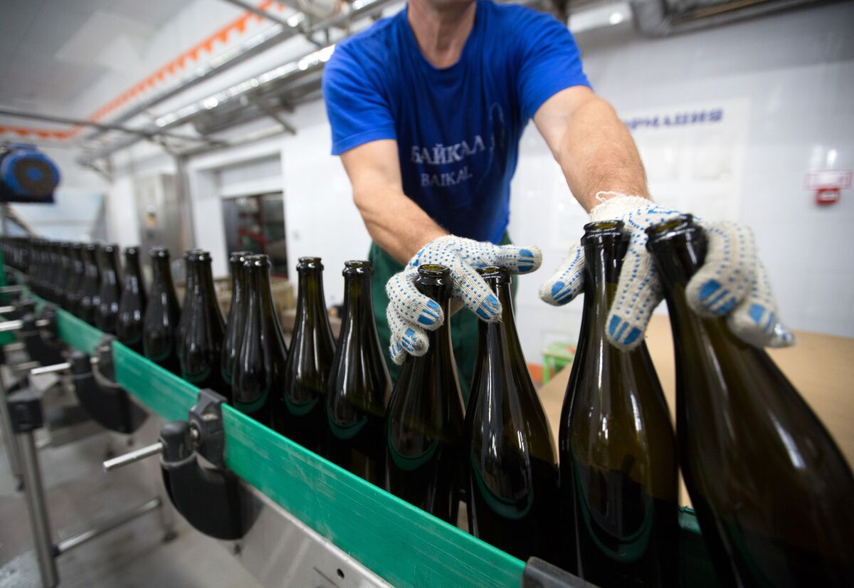 Falling Champagne Shipments Signal Broader Luxury Market Weakness