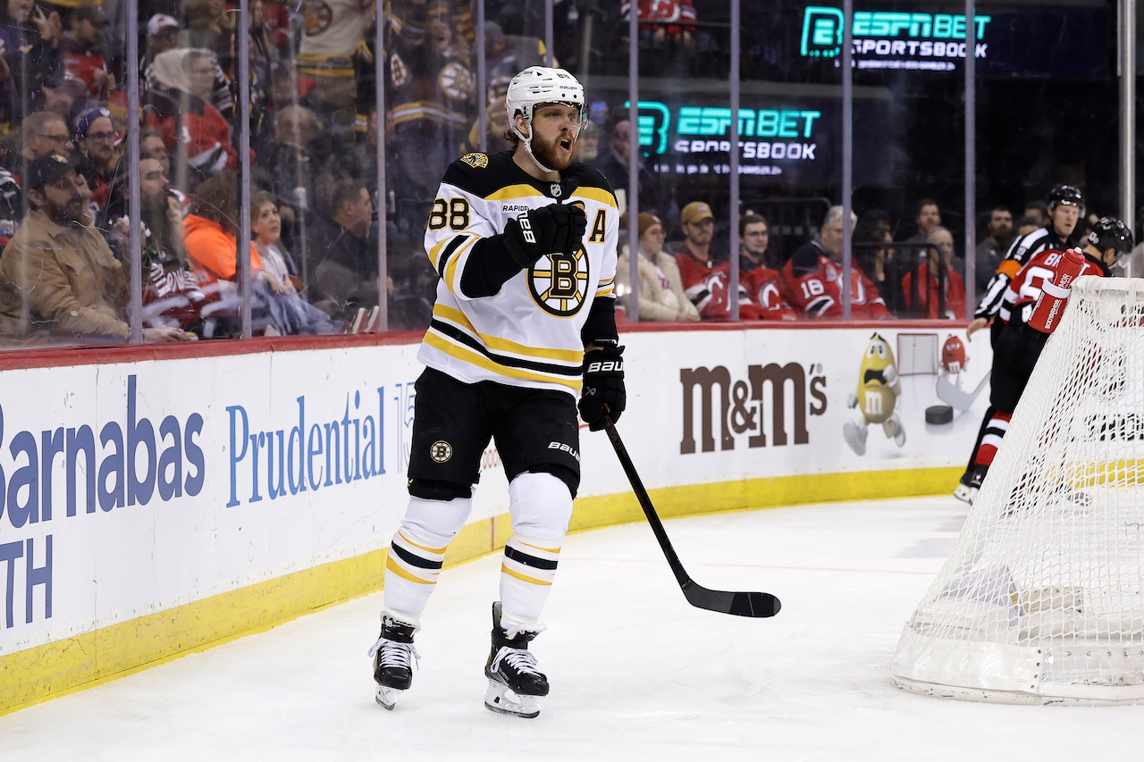 How To Watch The Bruins Senators Game: Free Live Stream Guide