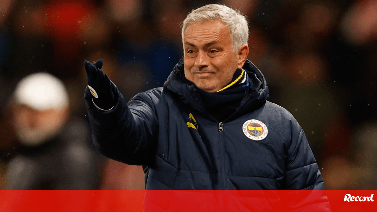 Jogo Roma-Lyon: Análise Da Estratégia De Mourinho Para A Vitória