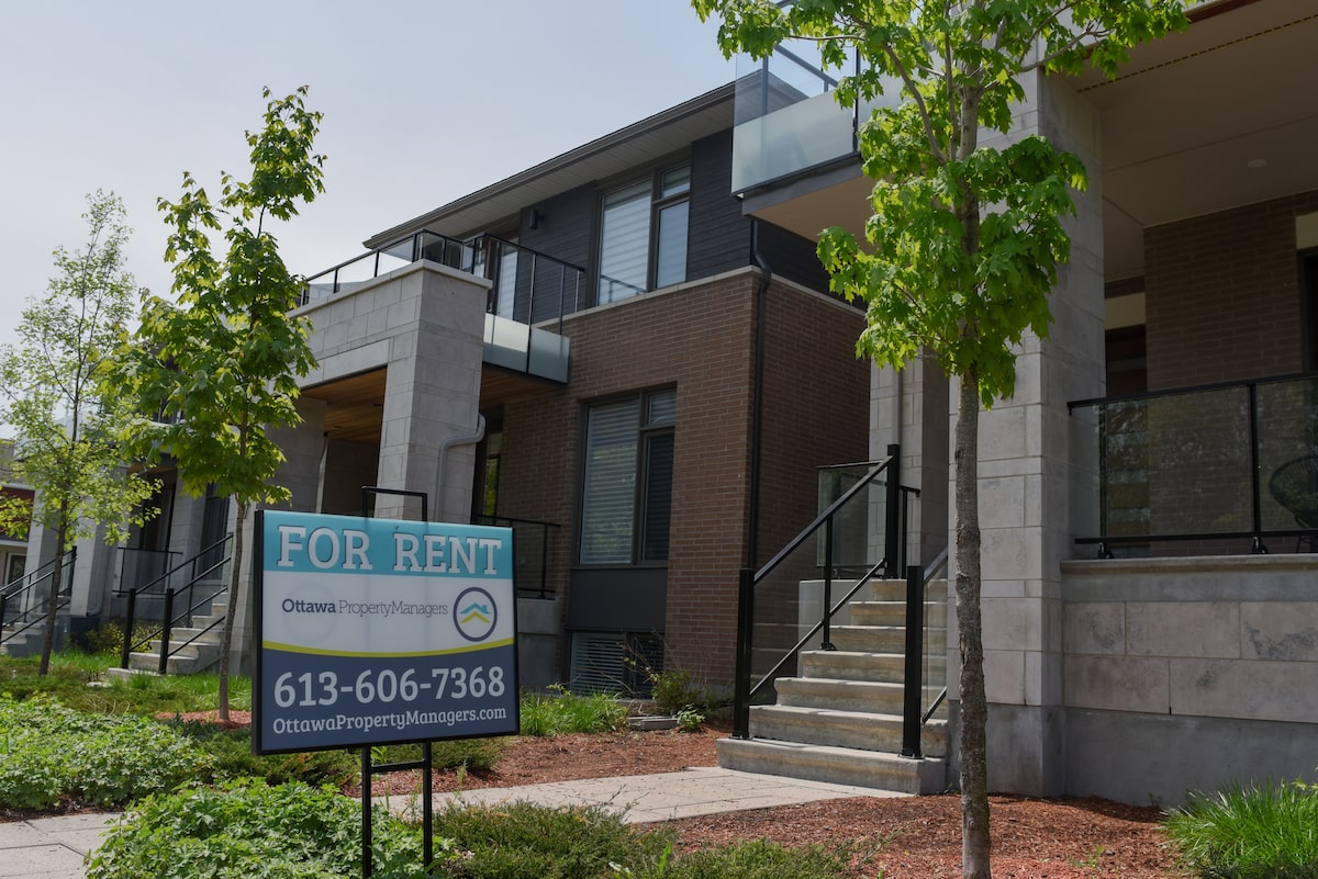 Rental Market Explodes: Housing Slowdown Creates Fierce Competition