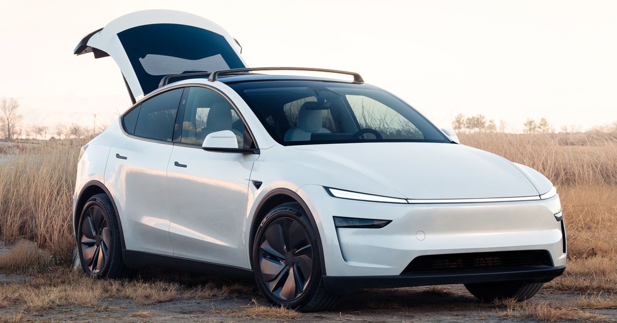 Side-by-Side Comparison: New Vs Old Tesla Model Y In US Showrooms